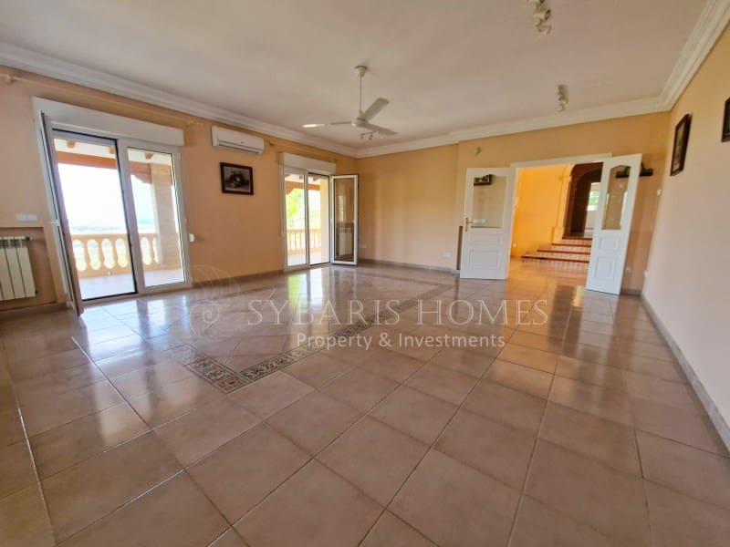 9 sovrum Villa till salu i Pedreguer med garage - 965 000 € (Ref: 8542501)