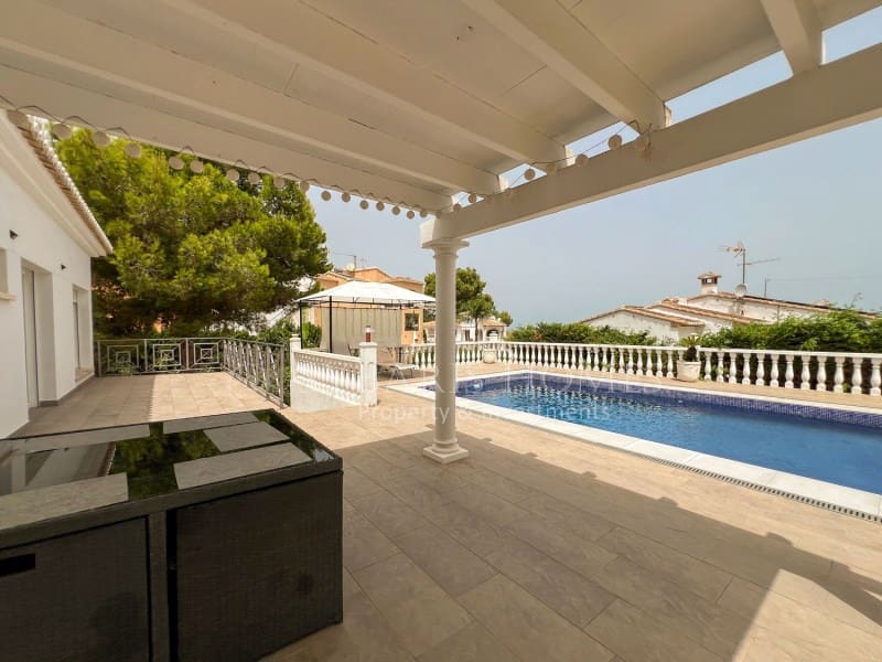 5 camera da letto Villa in vendita in Denia con piscina garage - 589.000 € (Rif: 8557272)