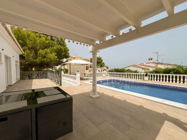 5 soverom Villa til salgs i El Montgó, Dénia med svømmebasseng garasje - € 589 000 (Ref: 8557272)