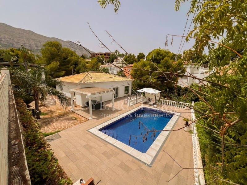 5 camera da letto Villa in vendita in Denia con piscina garage - 589.000 € (Rif: 8557272)