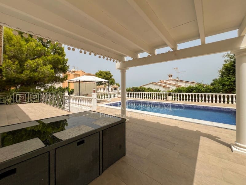 5 camera da letto Villa in vendita in Denia con piscina garage - 589.000 € (Rif: 8557272)