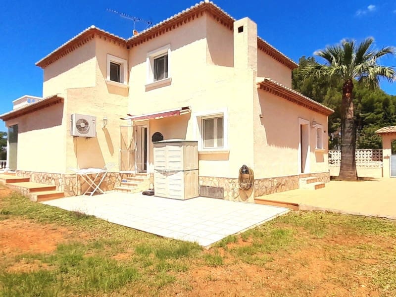 4 chambre Villa/Maison à vendre à Denia avec piscine garage - 650 000 € (Ref: 8580011)