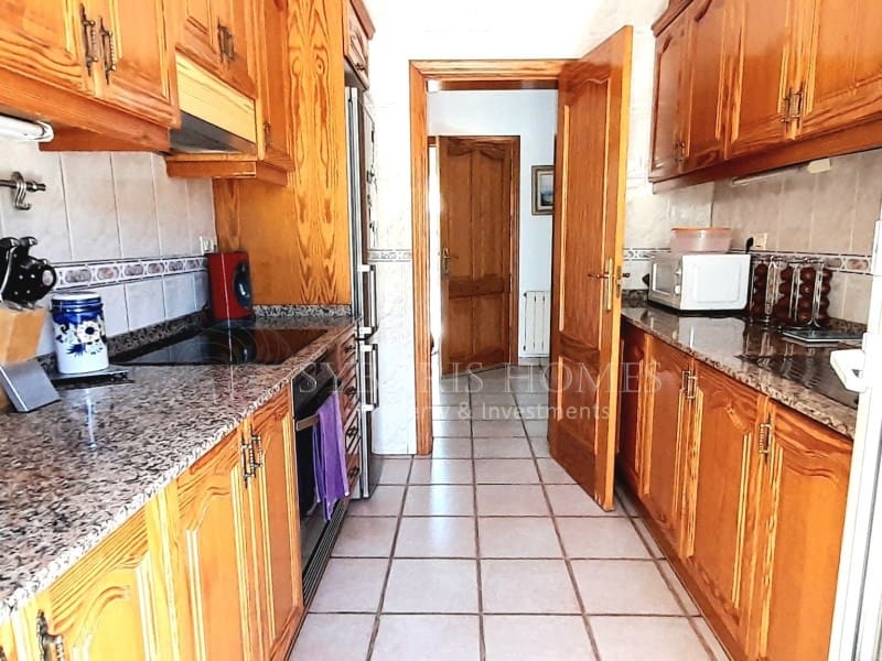 4 chambre Villa/Maison à vendre à Denia avec piscine garage - 650 000 € (Ref: 8580011)