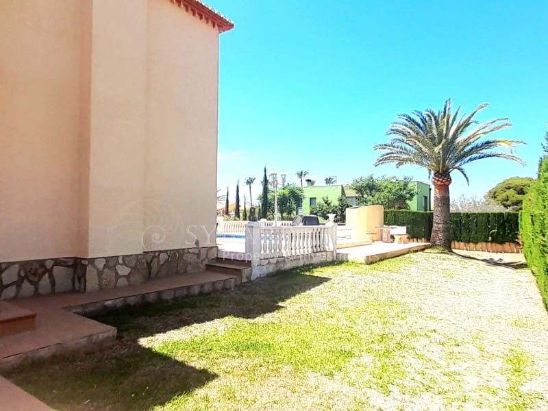 4 chambre Villa/Maison à vendre à Denia avec piscine garage - 650 000 € (Ref: 8580011)