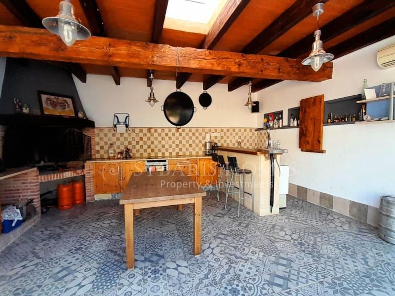 4 slaapkamer Villa te koop in Denia met zwembad garage - € 645.000 (Ref: 8580014)