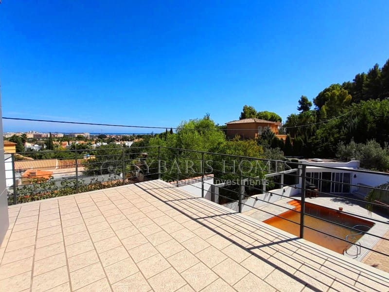 4 slaapkamer Villa te koop in Denia met zwembad garage - € 645.000 (Ref: 8580014)