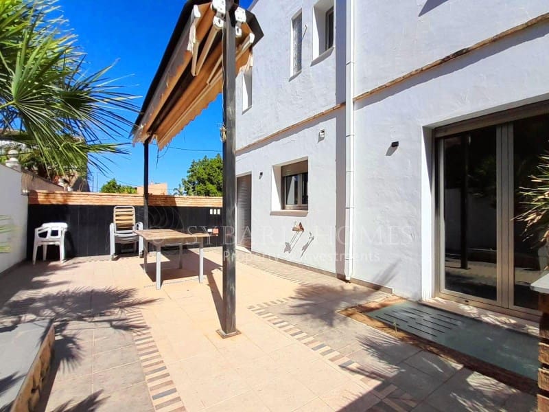 4 slaapkamer Villa te koop in Denia met zwembad garage - € 645.000 (Ref: 8580014)