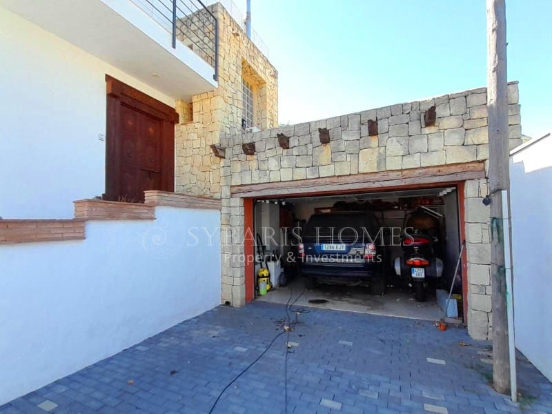 4 slaapkamer Villa te koop in Denia met zwembad garage - € 645.000 (Ref: 8580014)