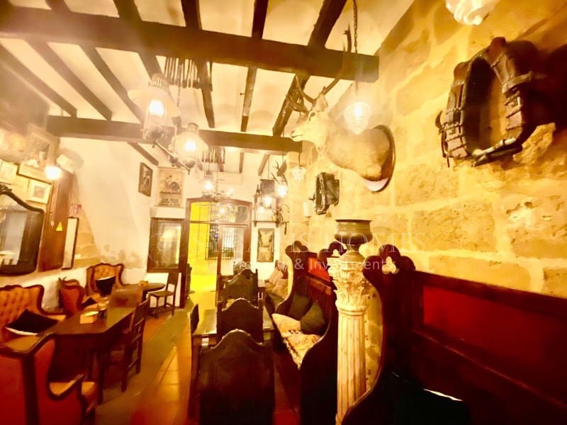 8 soveværelse Restaurant/Bar til salg i Javea / Xabia - € 1.450.000 (Ref: 8676125)