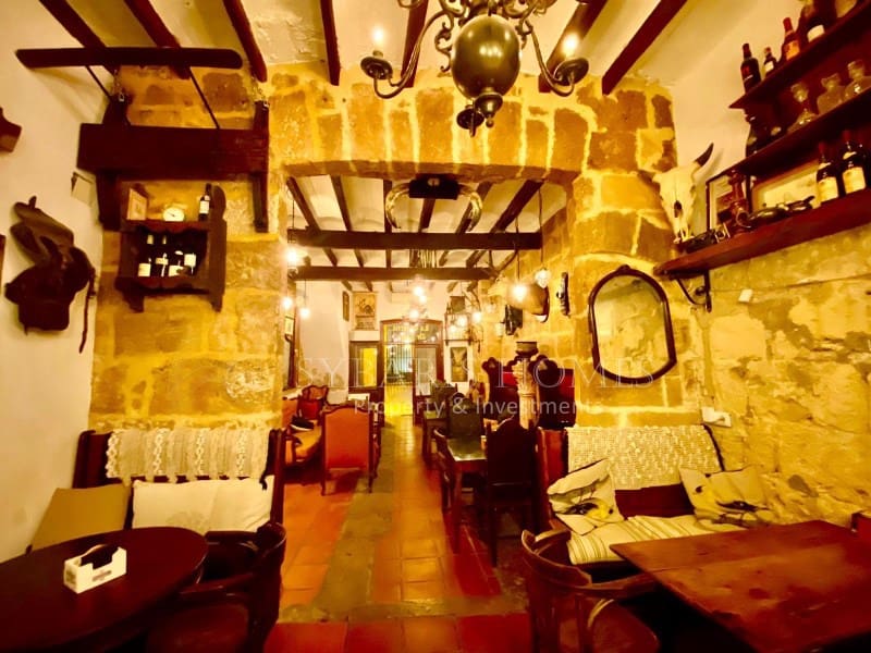 8 soveværelse Restaurant/Bar til salg i Javea / Xabia - € 1.450.000 (Ref: 8676125)