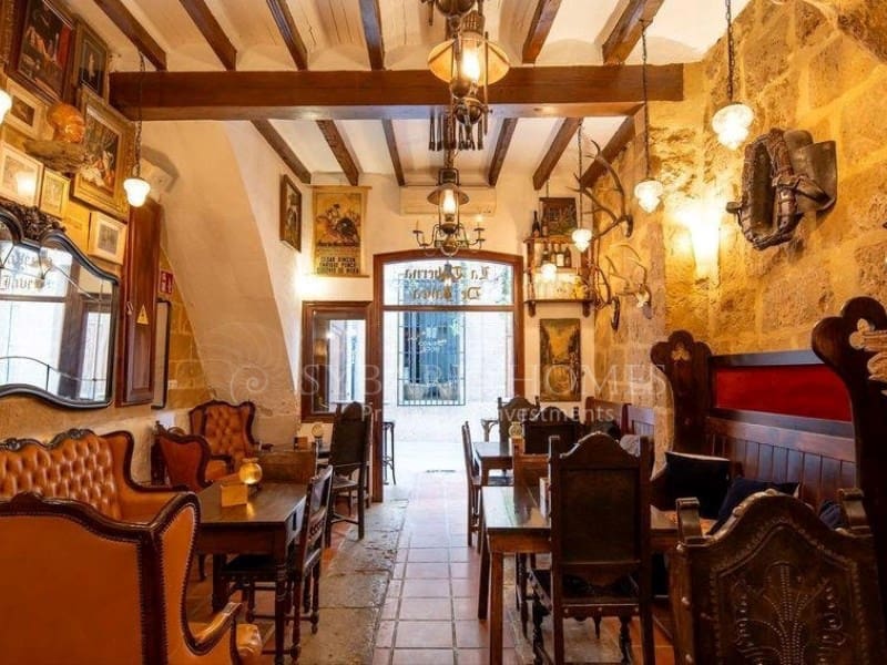 8 soveværelse Restaurant/Bar til salg i Javea / Xabia - € 1.450.000 (Ref: 8676125)
