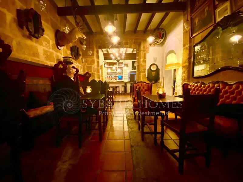 8 soveværelse Restaurant/Bar til salg i Javea / Xabia - € 1.450.000 (Ref: 8676125)