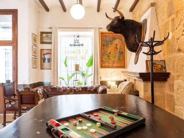 8 makuuhuone Ravintola/baari myytävänä paikassa Centro ciudad, Javea / Xàbia - 1 450 000 € (Ref: 8676125)