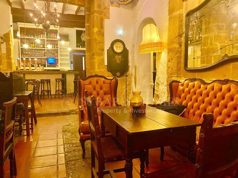 8 soveværelse Restaurant/Bar til salg i Javea / Xabia - € 1.450.000 (Ref: 8676125)