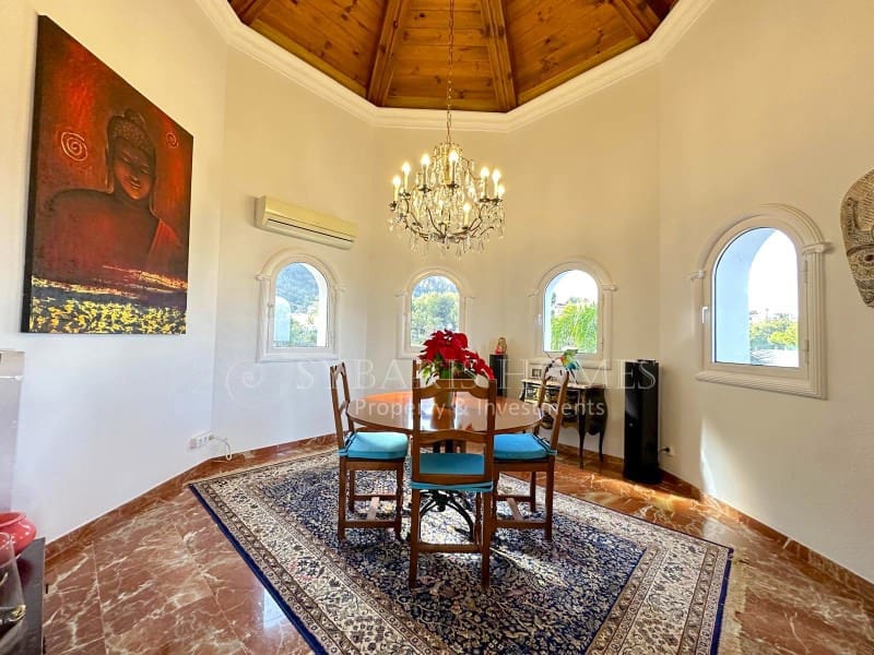 4 soverom Villa til salgs i Denia med svømmebasseng garasje - € 890 000 (Ref: 8694821)