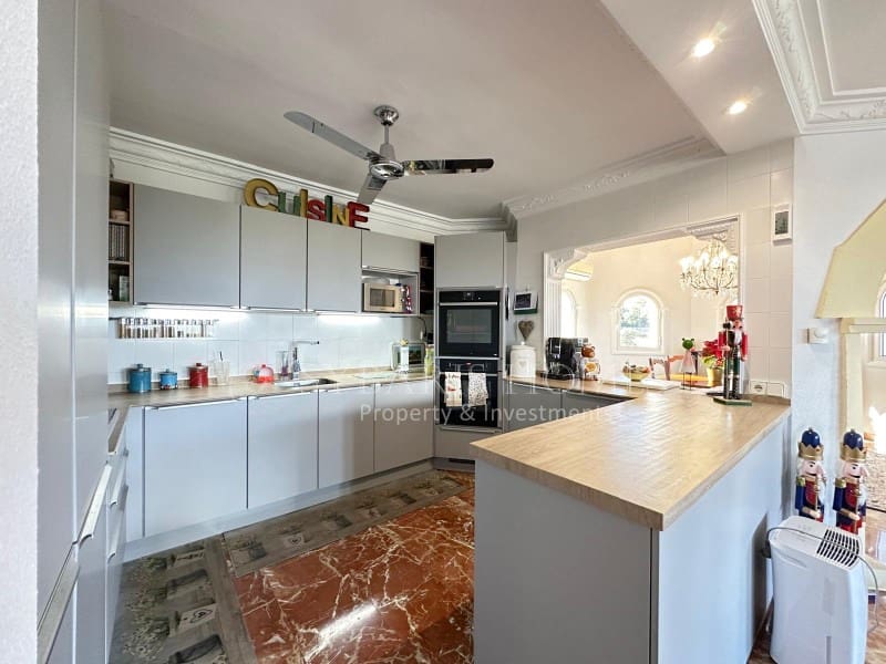 4 soverom Villa til salgs i Denia med svømmebasseng garasje - € 890 000 (Ref: 8694821)