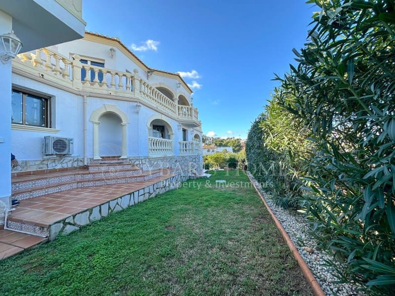 4 soverom Villa til salgs i Denia med svømmebasseng garasje - € 890 000 (Ref: 8694821)