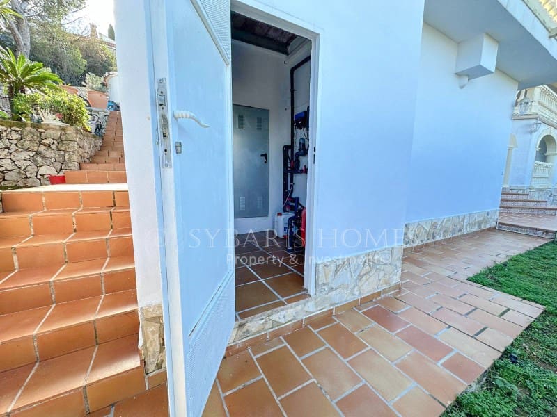 4 soverom Villa til salgs i Denia med svømmebasseng garasje - € 890 000 (Ref: 8694821)