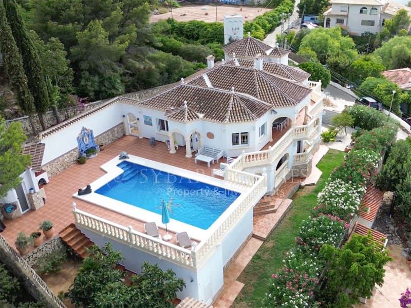 4 soverom Villa til salgs i Denia med svømmebasseng garasje - € 890 000 (Ref: 8694821)