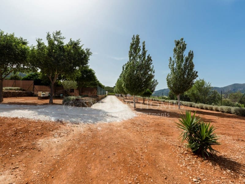 12 soveværelse Hotel til salg i Lliber med swimmingpool garage - € 1.550.000 (Ref: 8730313)