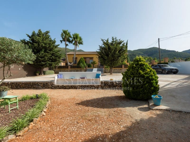 12 soveværelse Hotel til salg i Lliber med swimmingpool garage - € 1.550.000 (Ref: 8730313)