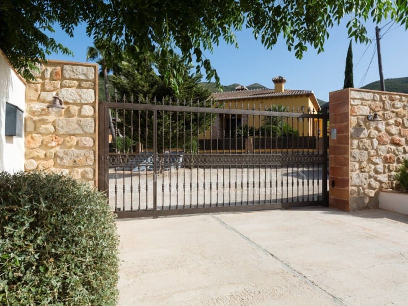 12 soveværelse Hotel til salg i Lliber med swimmingpool garage - € 1.550.000 (Ref: 8730313)