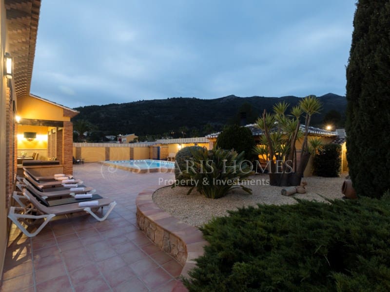 12 soveværelse Hotel til salg i Lliber med swimmingpool garage - € 1.550.000 (Ref: 8730313)