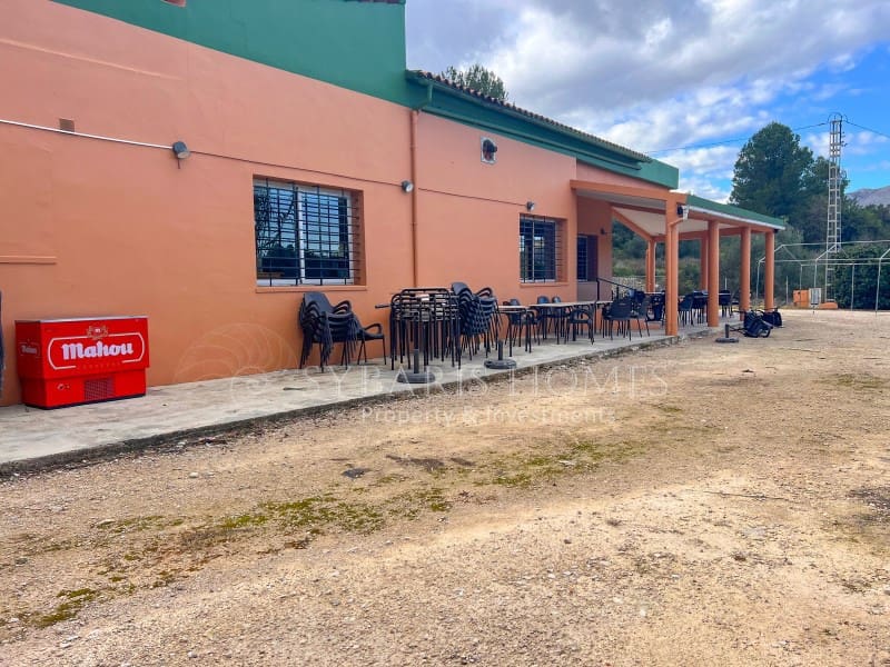 Komercyjne na sprzedaż w Orba z garażem - 299 000 € (Ref: 8735759)