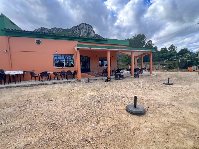 Komercyjne na sprzedaż w Orba z garażem - 299 000 € (Ref: 8735759)