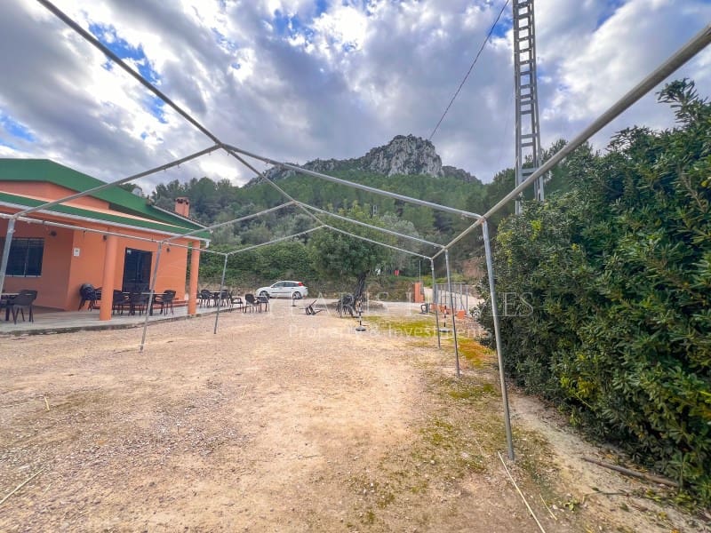 Komercyjne na sprzedaż w Orba z garażem - 299 000 € (Ref: 8735759)