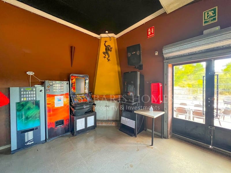 Komercyjne na sprzedaż w Orba z garażem - 299 000 € (Ref: 8735759)