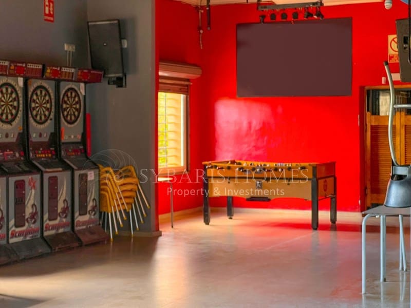 Komercyjne na sprzedaż w Orba z garażem - 299 000 € (Ref: 8735759)