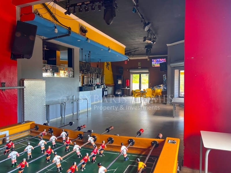 Komercyjne na sprzedaż w Orba z garażem - 299 000 € (Ref: 8735759)