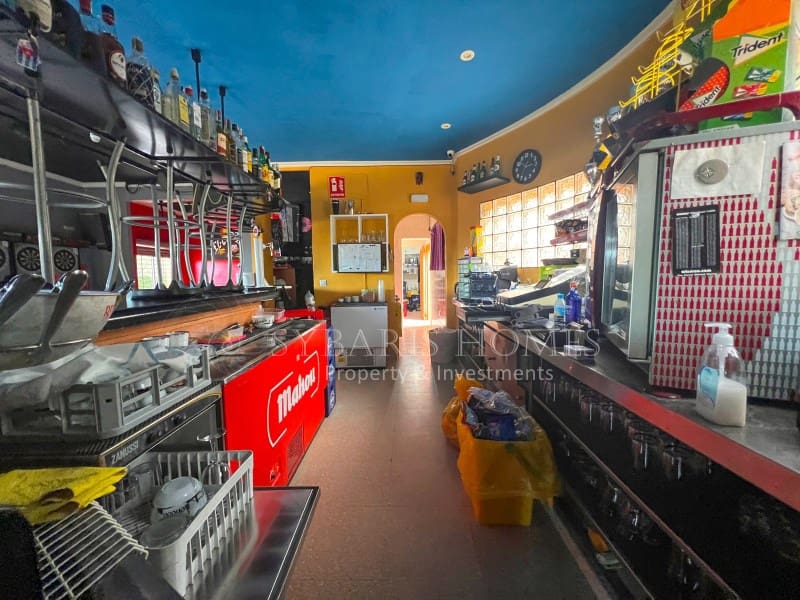 Komercyjne na sprzedaż w Orba z garażem - 299 000 € (Ref: 8735759)