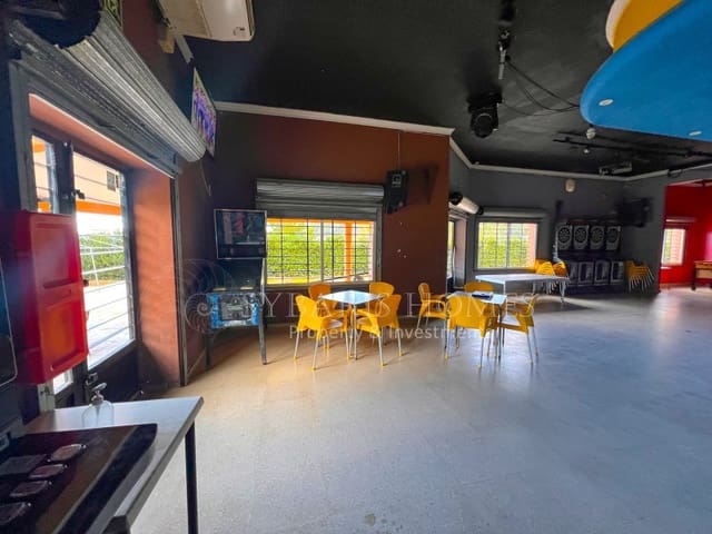 Commercial for sale in Orba with garage - € 299,000 (Ref: 8735759)