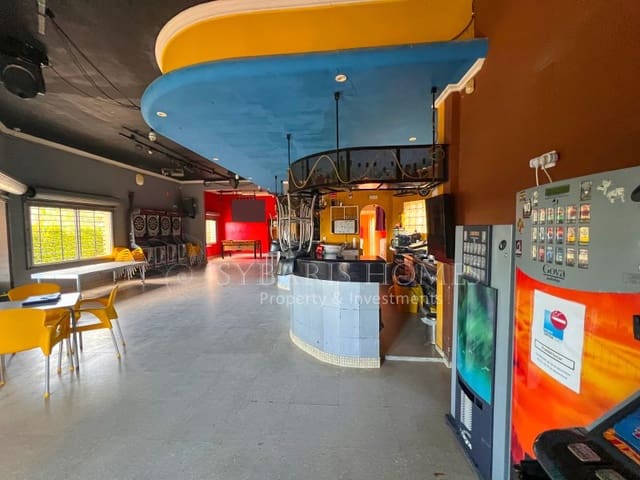 Commercial for sale in Orba with garage - € 299,000 (Ref: 8735759)