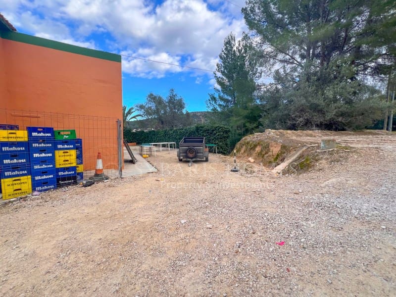 Komercyjne na sprzedaż w Orba z garażem - 299 000 € (Ref: 8735759)