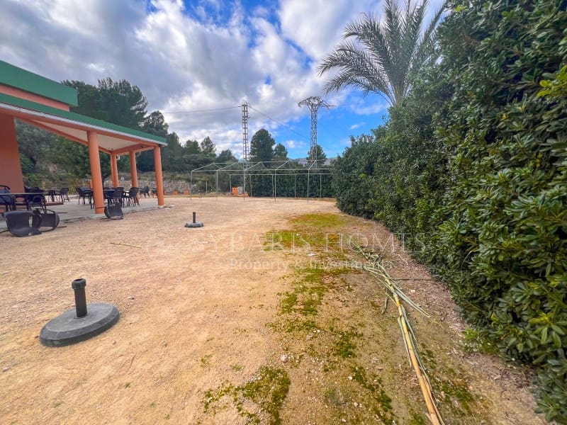 Komercyjne na sprzedaż w Orba z garażem - 299 000 € (Ref: 8735759)