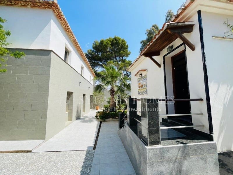 6 sovrum Villa till salu i Denia med pool garage - 1 850 000 € (Ref: 8793716)