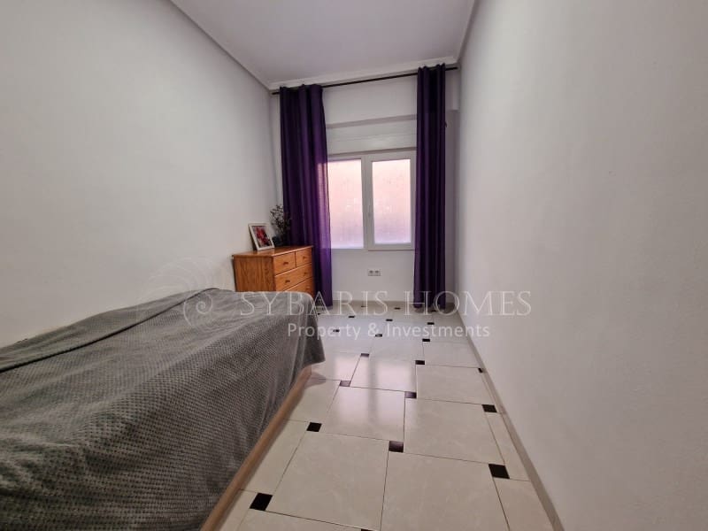 3 soveværelse Lejlighed til salg i Denia - € 186.000 (Ref: 8814665)