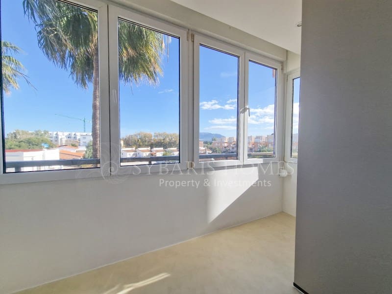 2 soverom Leilighet til salgs i Denia med garasje - € 285 000 (Ref: 8822992)