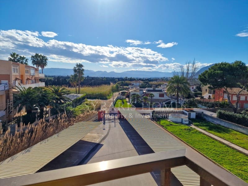 2 soverom Leilighet til salgs i Denia med garasje - € 285 000 (Ref: 8822992)