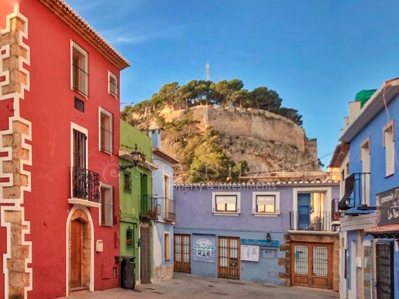 2 bedroom Townhouse for sale in Denia - € 189,000 (Ref: 8867307)