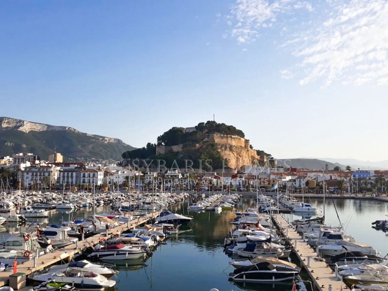 2 bedroom Townhouse for sale in Denia - € 189,000 (Ref: 8867307)