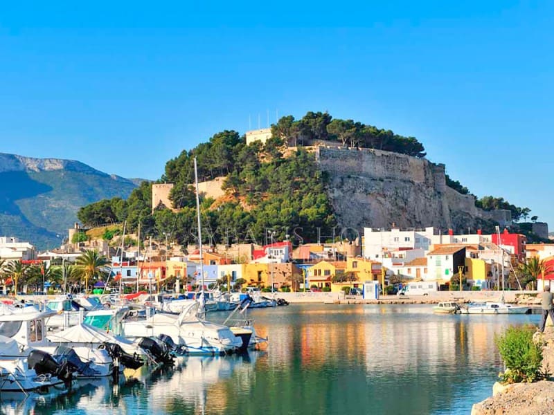 2 bedroom Townhouse for sale in Denia - € 189,000 (Ref: 8867307)