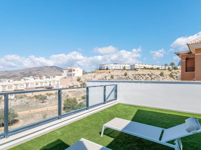 4 bedroom Semi-detached Villa for sale in Urbanizaciones, Benidorm with pool garage - € 560,000 (Ref: 8874760)