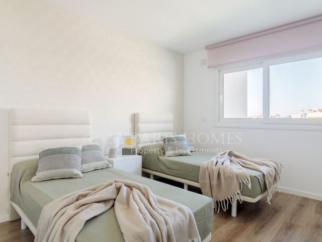 4 bedroom Semi-detached Villa for sale in Urbanizaciones, Benidorm with pool garage - € 560,000 (Ref: 8874760)