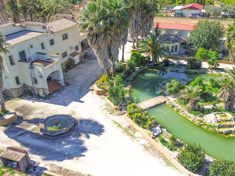 5 soveværelse Villa til salg i Ondara med swimmingpool garage - € 1.490.000 (Ref: 8905749)