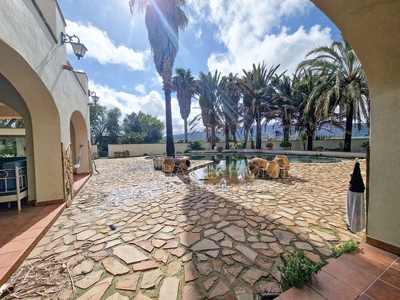 5 soveværelse Villa til salg i Ondara med swimmingpool garage - € 1.490.000 (Ref: 8905749)