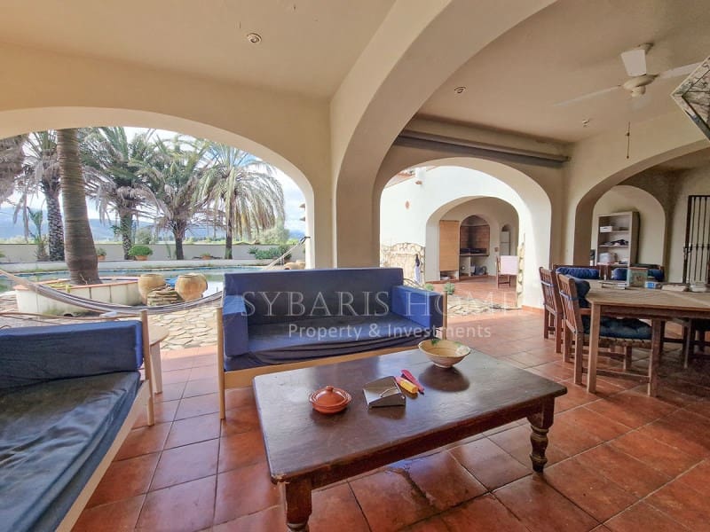 5 soveværelse Villa til salg i Ondara med swimmingpool garage - € 1.490.000 (Ref: 8905749)